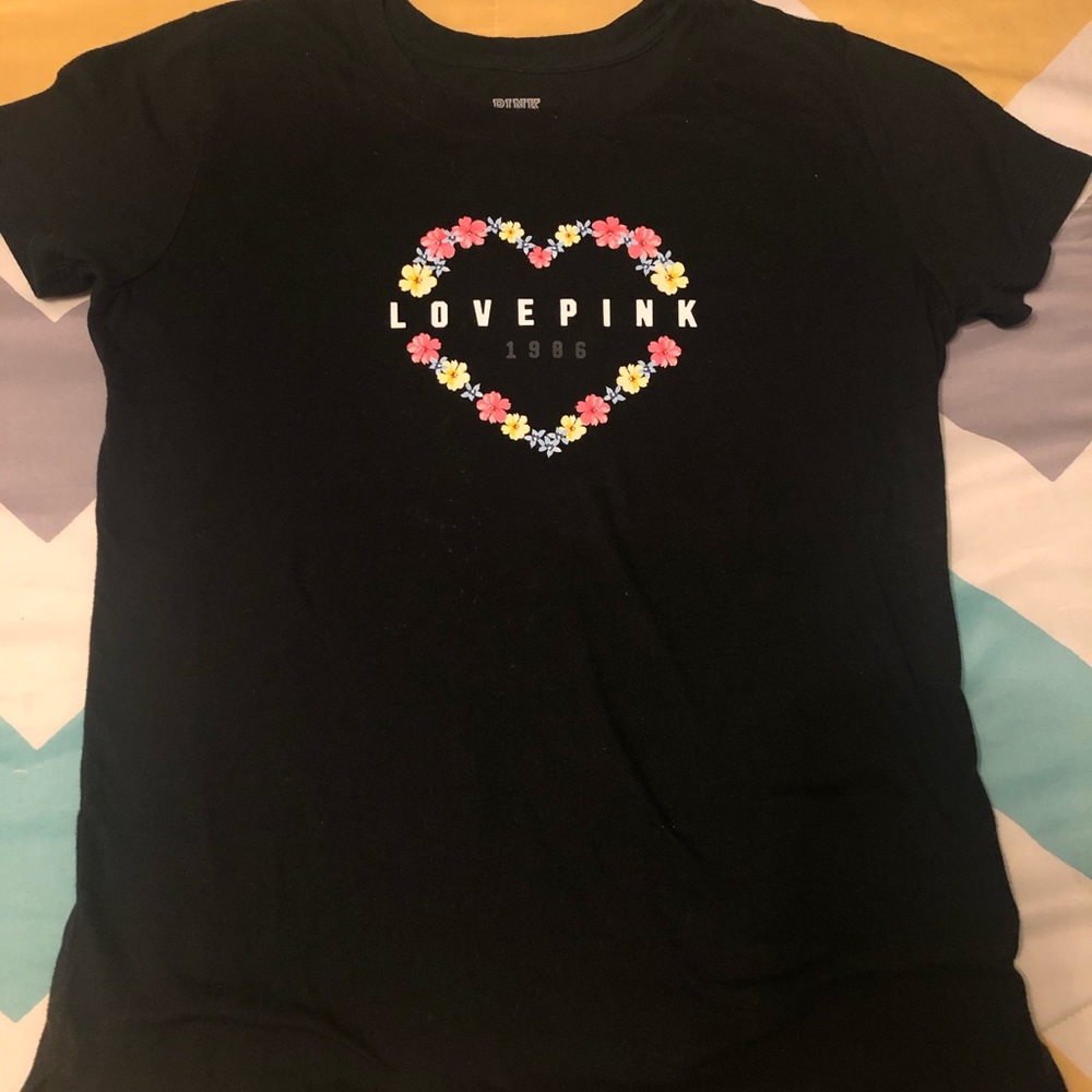 Victoria’s secret/pink black t shirt !